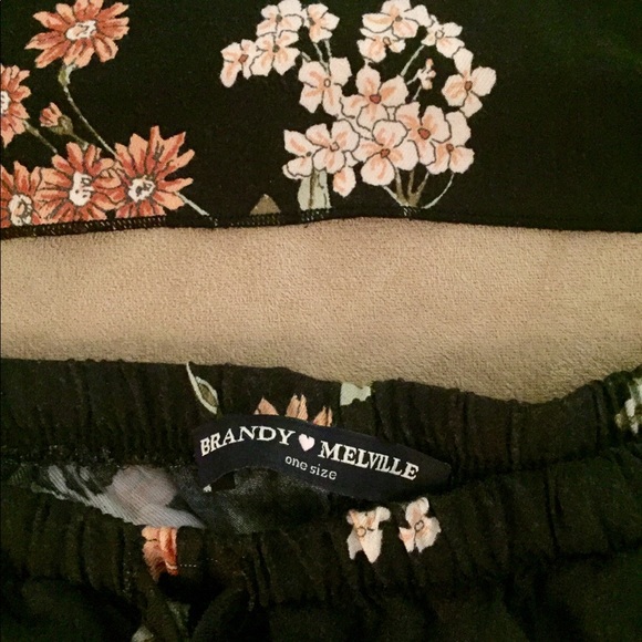 Rare Brandy Melville Floral Set - Picture 4 of 7